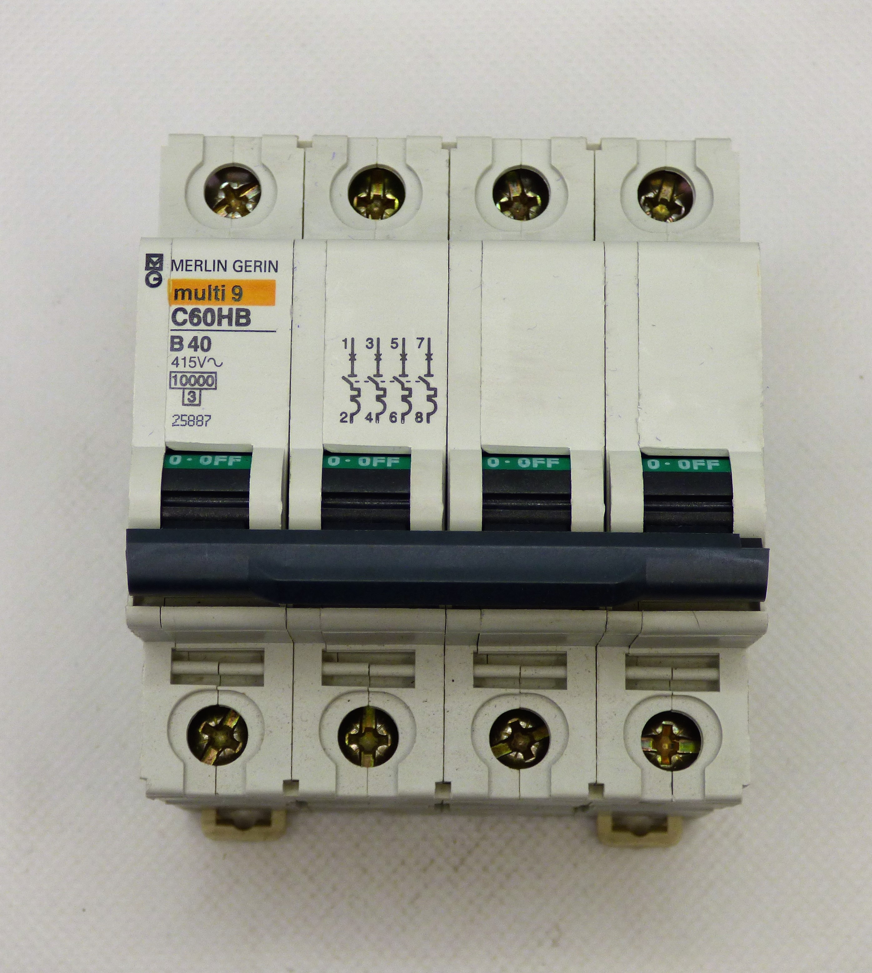 4P 40A TYPE B MCB 4P 40A TYPE B MCB